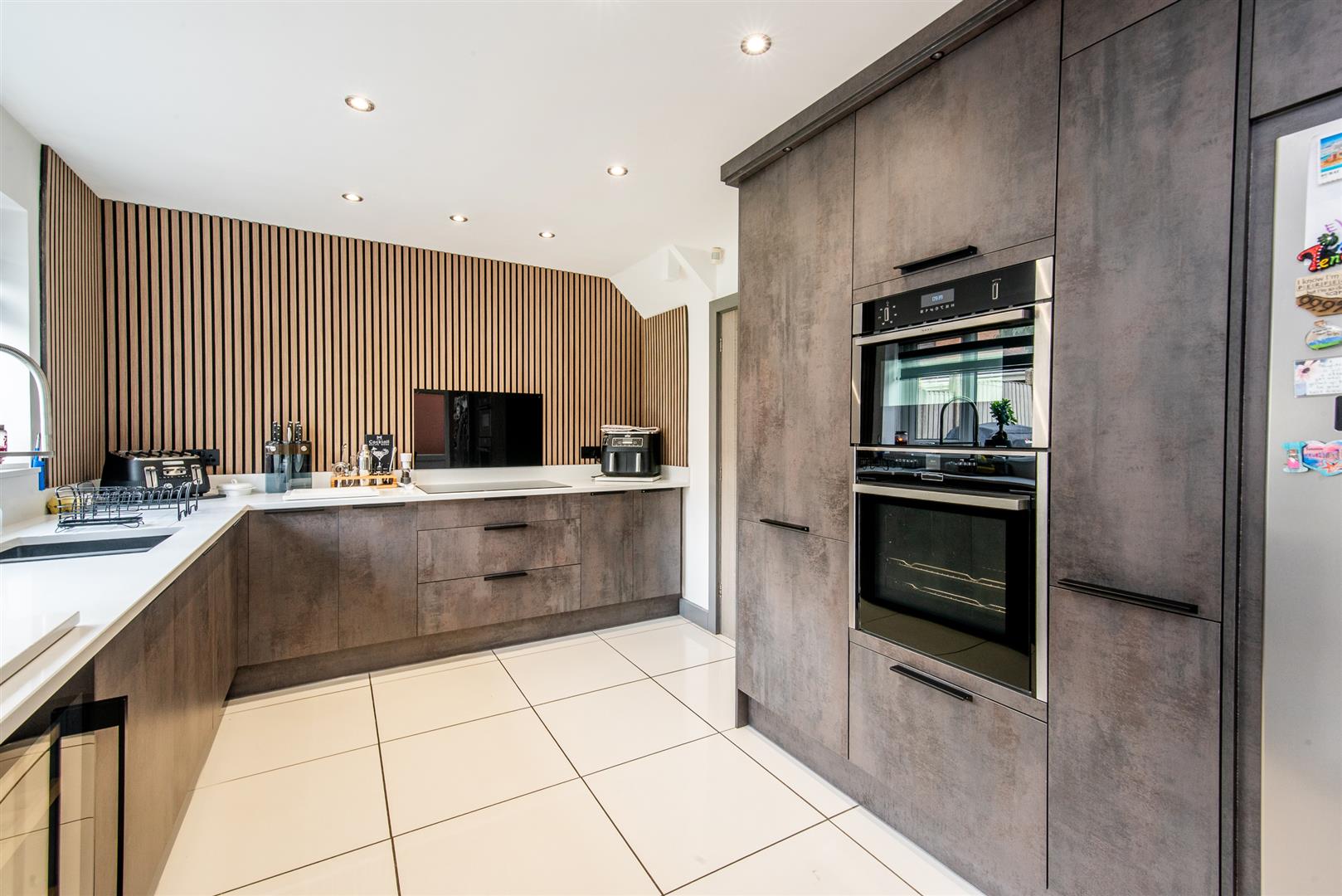 3 bed property in Old Gates Drive, Blackburn
